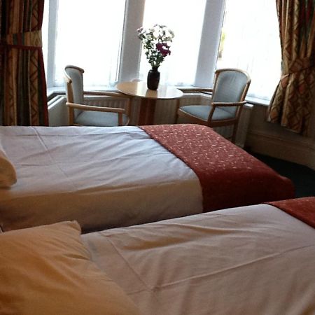 Penrhys Hotel Cardiff Eksteriør bilde