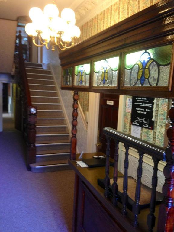 Penrhys Hotel Cardiff Eksteriør bilde